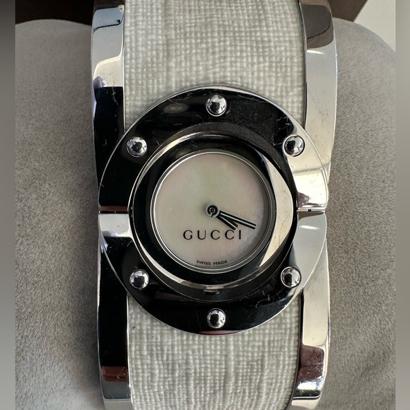 Gucci Women's YA112419 Twirl Two-Tone Stainless steel and Fabric Watch - Picture 3 of 15